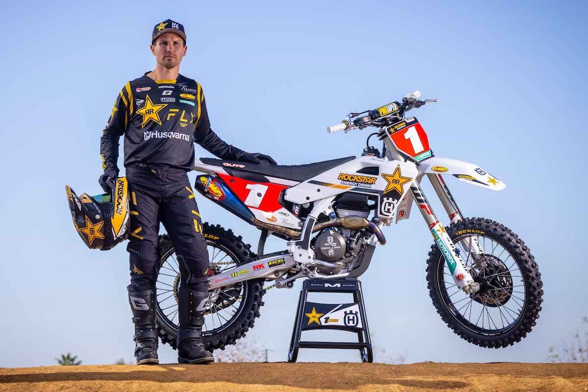 Il Team Rockstar Energy Husqvarna Factory Racing pronto per la stagione 2025